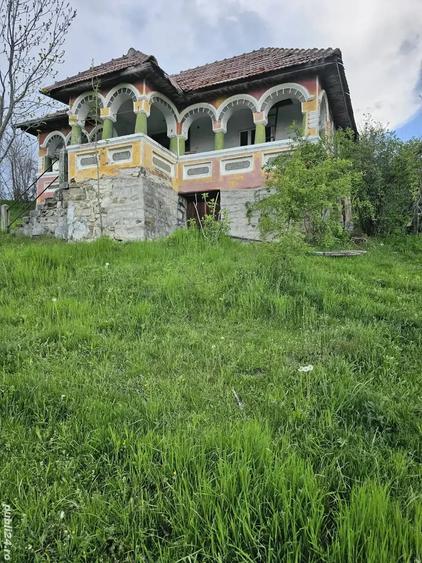 Teren de 949 mp, în Sălătrucel