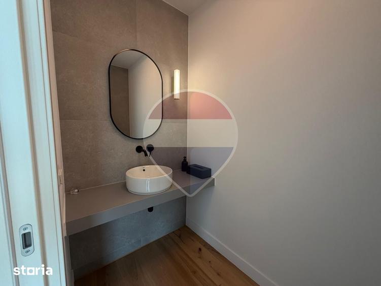 Casă cu 4 camere cu Teren 230 Mp în Berceni