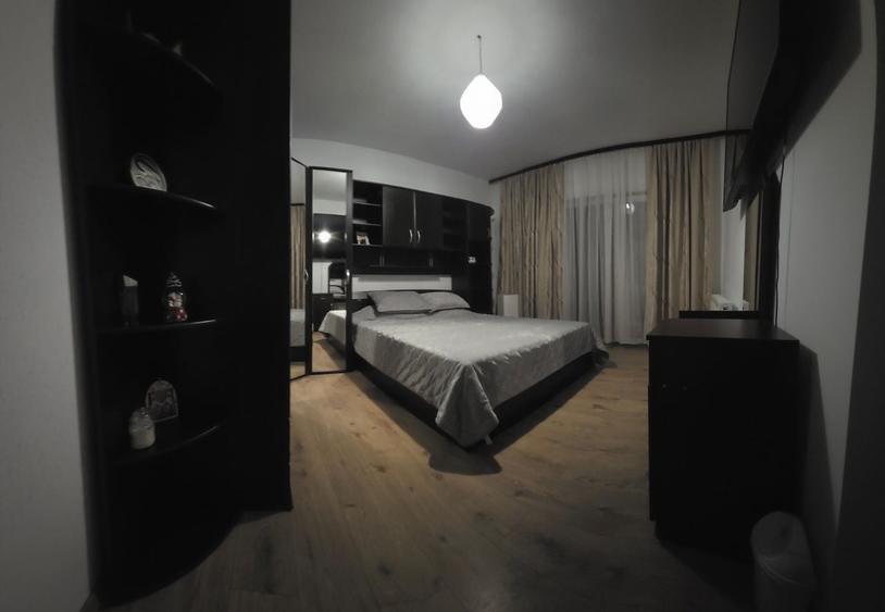 Apartament cu 2 camere decomandat în Exterior Vest
