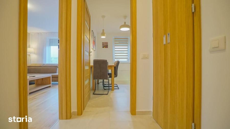 Apartament cu 2 camere decomandat în Tractorul