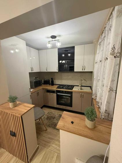 Apartament cu 2 camere semidecomandat în Ultracentral