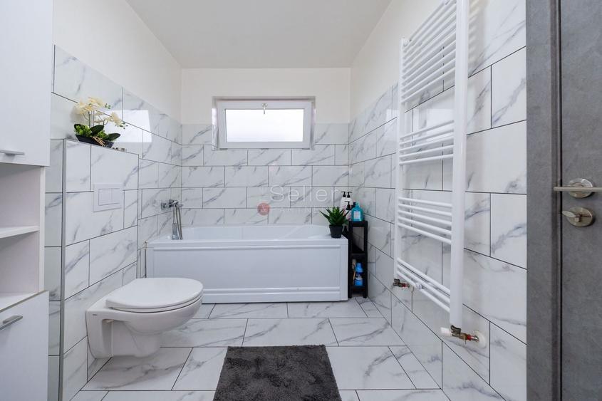 Casă individuală cu 3 camere cu Canalizare în Tărlungeni