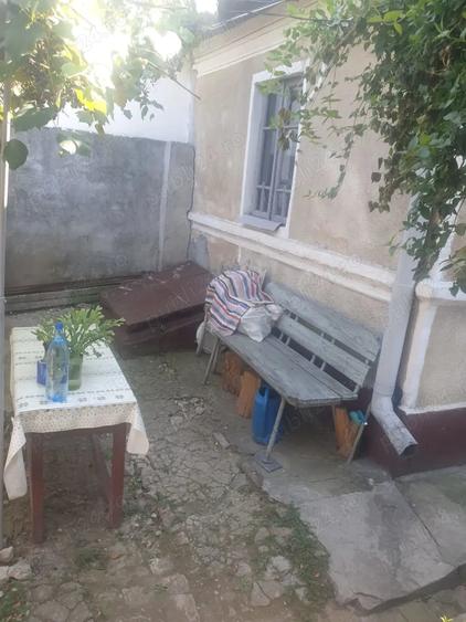 Casă cu 3 camere cu Teren 90 Mp în Tei