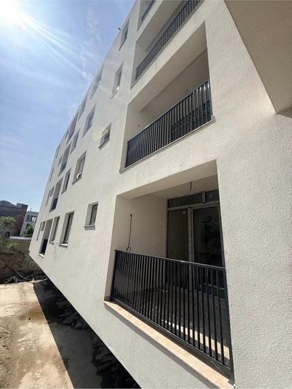 Apartament cu 2 camere semidecomandat în Eminescu