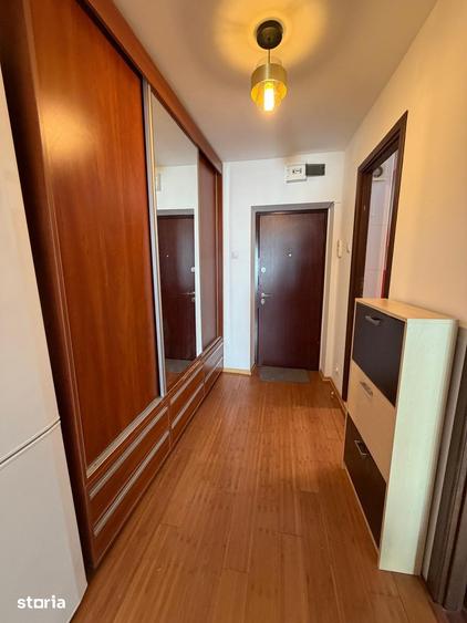 Garsonieră decomandată în Decebal