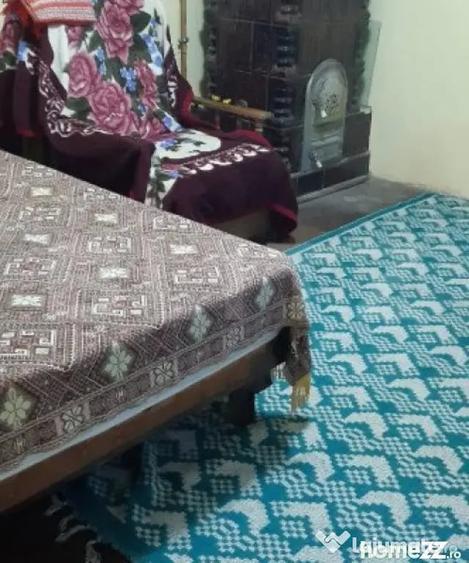 Casă cu 5 camere cu Teren 2348 Mp în Găești