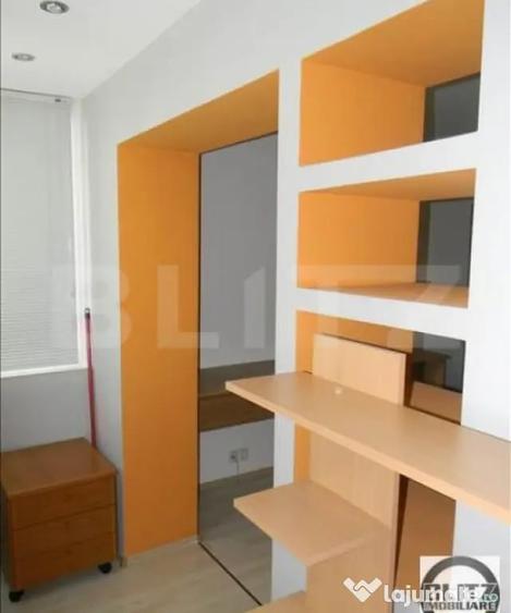 Apartament cu 3 camere semidecomandat în Plopilor