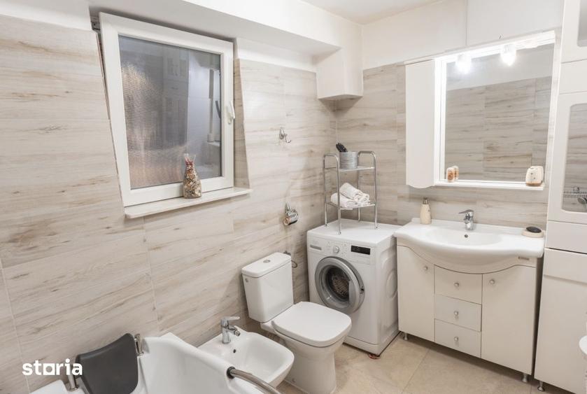 Spațiu comercial, de 886.75 mp, în Criș