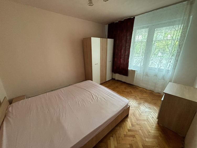 Apartament cu 2 camere decomandat în Exterior Vest