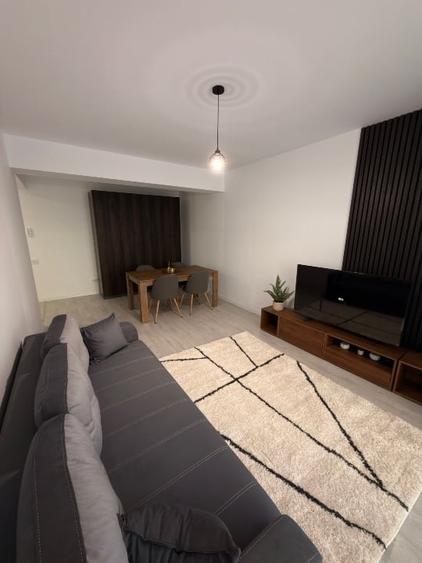 Apartament cu 2 camere decomandat, mobilat în Grozăvești