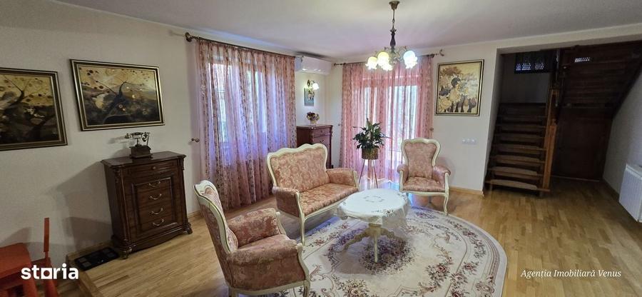 Casă cu 4 camere în Central