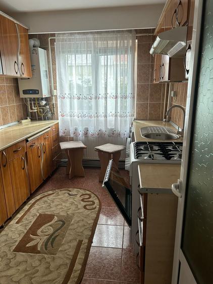 Apartament cu 2 camere semidecomandat în George Enescu