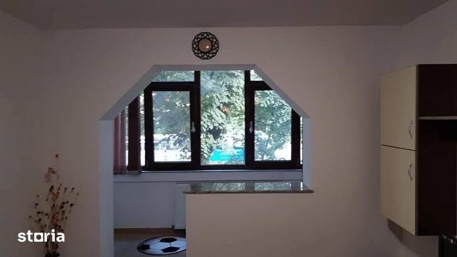 Apartament 2 camere decomandat etajul 1 Podu Ros 400euro - 2
