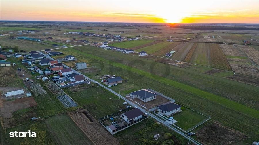 Teren de 511 mp, în Sânmartin