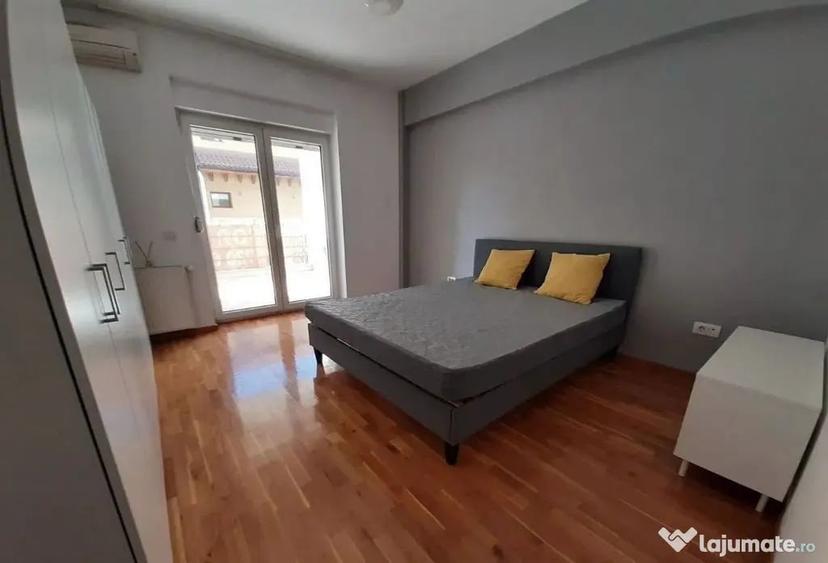 Apartament cu 2 camere decomandat în Șoseaua Nordului