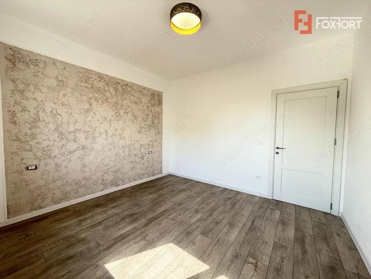 Apartament cu 3 camere semidecomandat în Torontalului