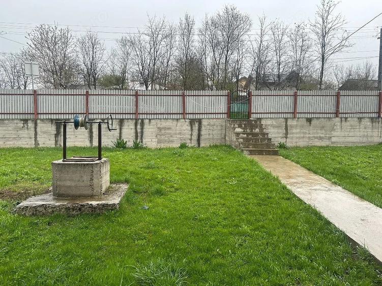 Casă cu Teren 1089 Mp în Proselnici