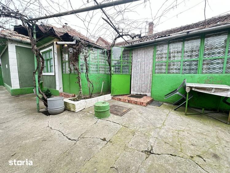 Casă cu 4 camere cu Teren 386 Mp în Ghirodei