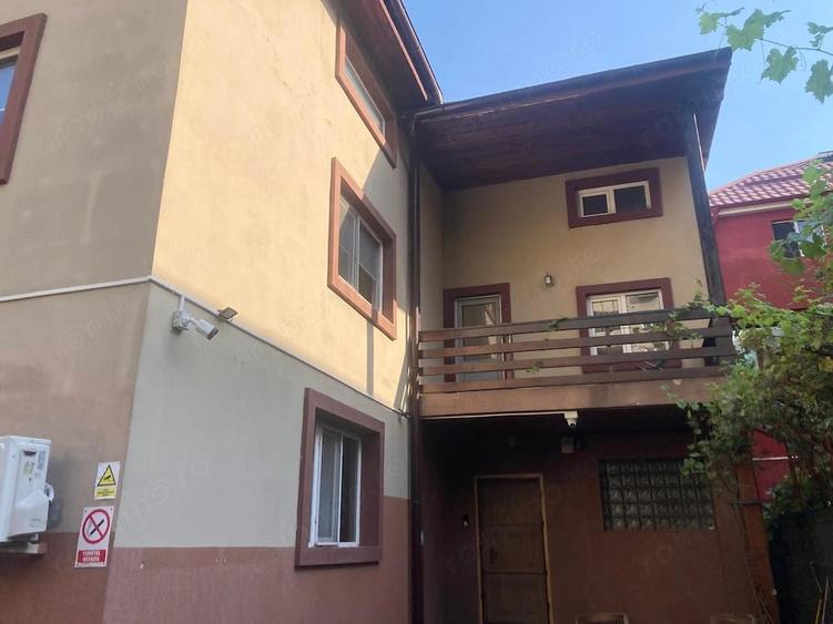 Casă cu 4 camere cu Teren 100 Mp în Sebastian