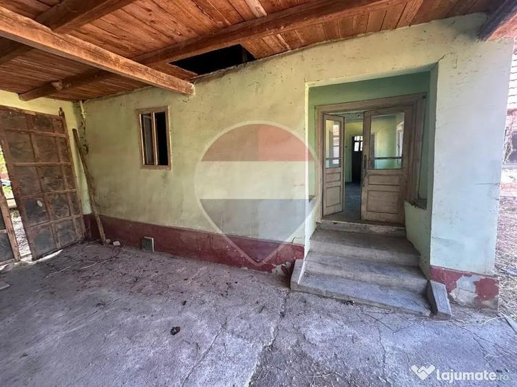 Casă cu 3 camere cu Teren 1151 Mp în Săldăbagiu Mic