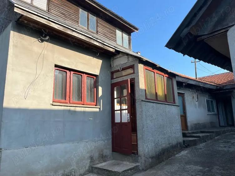 Teren de 840 mp, în Central