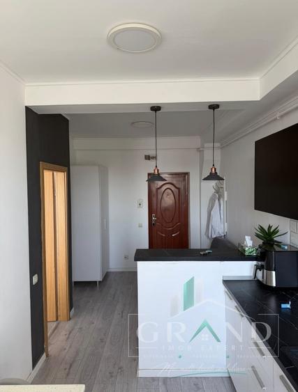 Apartament cu 2 camere semidecomandat, mobilat în Iris