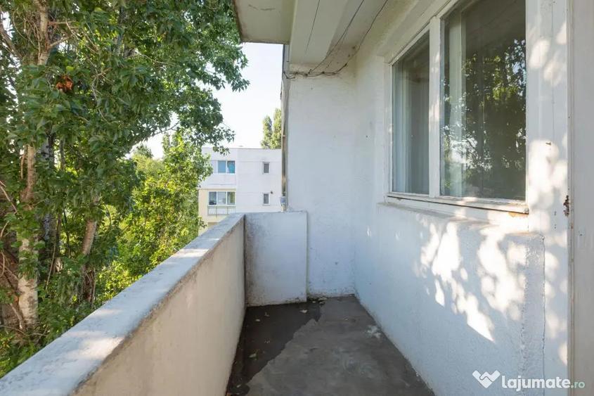 Apartament cu 2 camere semidecomandat în City Park Mall