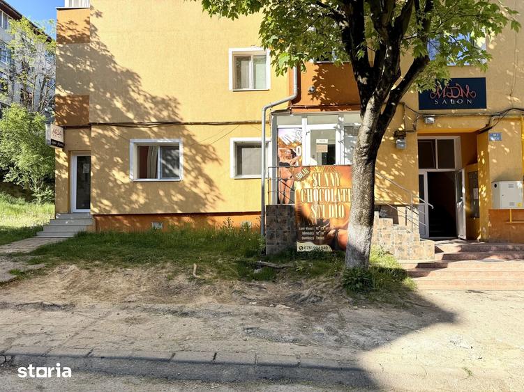 Spațiu comercial, de 75 mp, în Nord