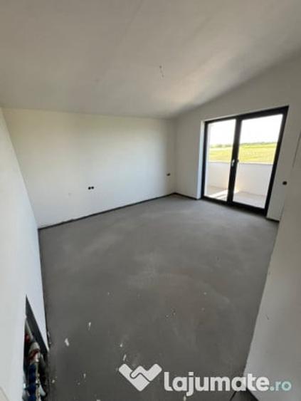 Casă cu 3 camere cu Teren 664 Mp în Vetiș