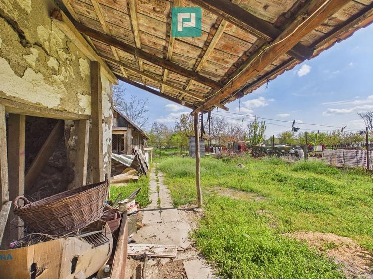 Casă individuală cu 3 camere cu Canalizare în Peregu Mic
