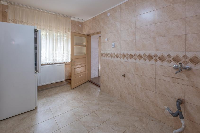 Casă individuală cu 2 camere cu Canalizare în Casa de Cultură