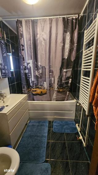 Apartament cu 3 camere în Țiglina 3