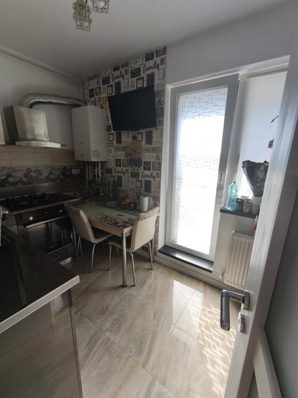 Apartament cu 2 camere decomandat în Rahova