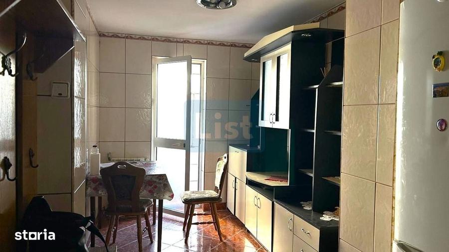 Apartament cu 3 camere decomandat în Ultracentral