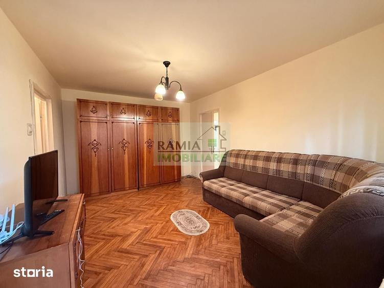 Apartament cu 2 camere semidecomandat în Centrul Istoric