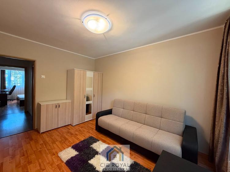 Apartament cu 3 camere semidecomandat în Câmpia Libertății