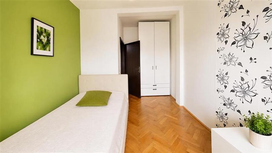 2 camere cu caracter, regim vila, echipate, panorama montana, istorie, Central, - 11