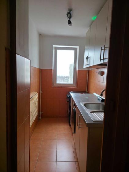 Apartament cu 2 camere decomandat în Lacul Tei