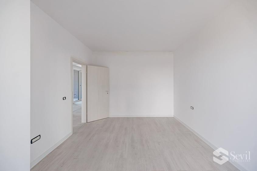 Apartament cu 3 camere decomandat în Mehala