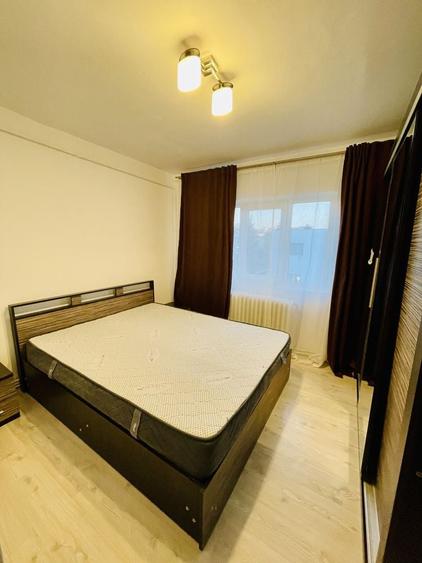 Apartament cu 2 camere decomandat în Gară