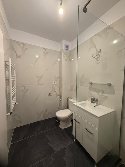 Apartament cu 2 camere decomandat în Dobroești