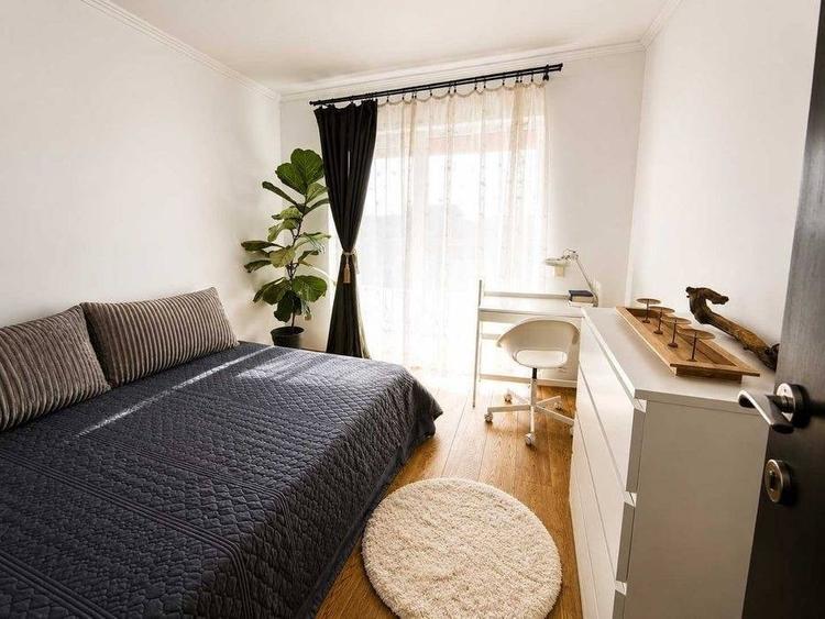 Apartament cu 4 camere în Mărăști