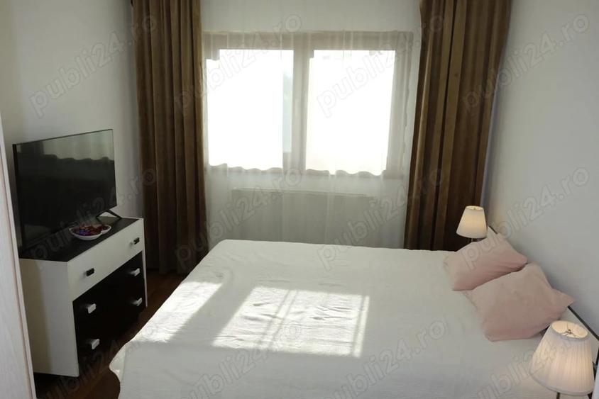 Apartament cu 4 camere semidecomandat în Sud