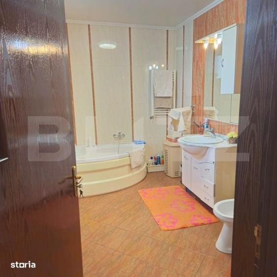 Spațiu comercial, de 458 mp, în Central