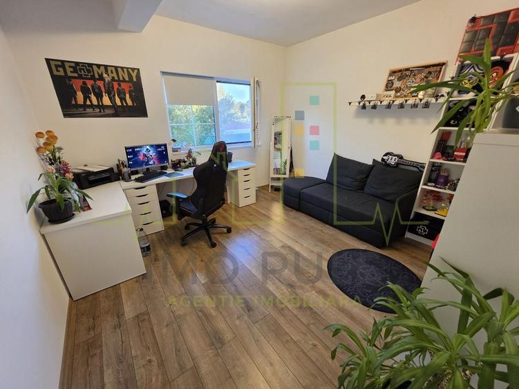 Duplex cu 5 camere cu Canalizare în Ghiroda