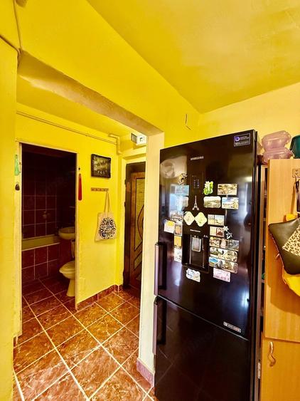 Apartament cu 2 camere decomandat în Micro 15