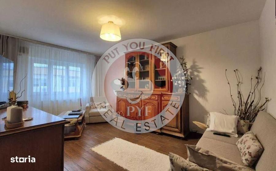 Apartament cu 3 camere decomandat în Rahova