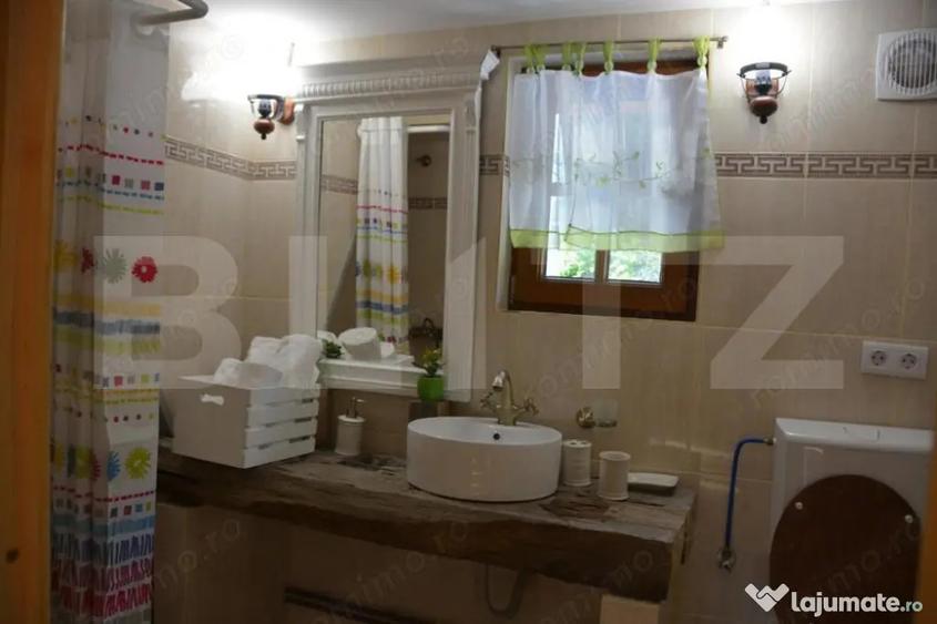 Casă cu 7 camere cu Teren 500 Mp în Buru