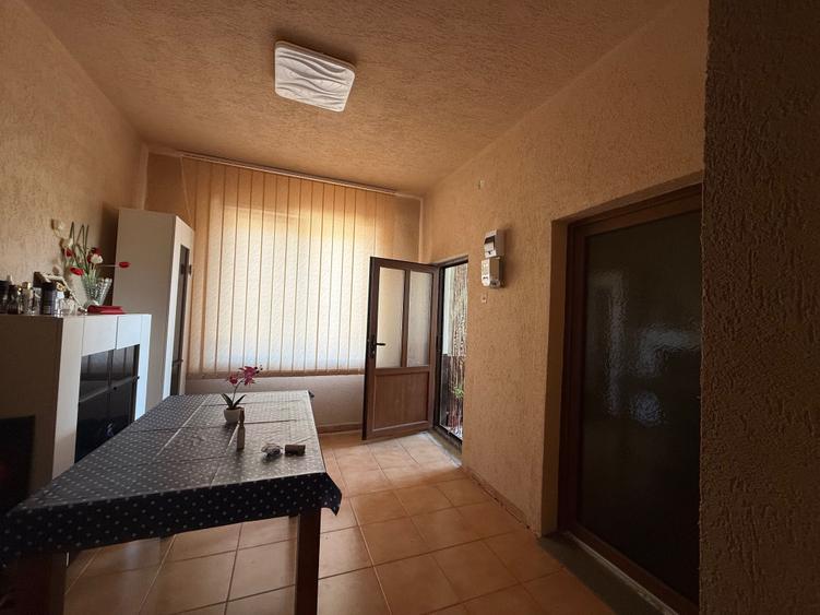 Casă cu 4 camere în Șofronea