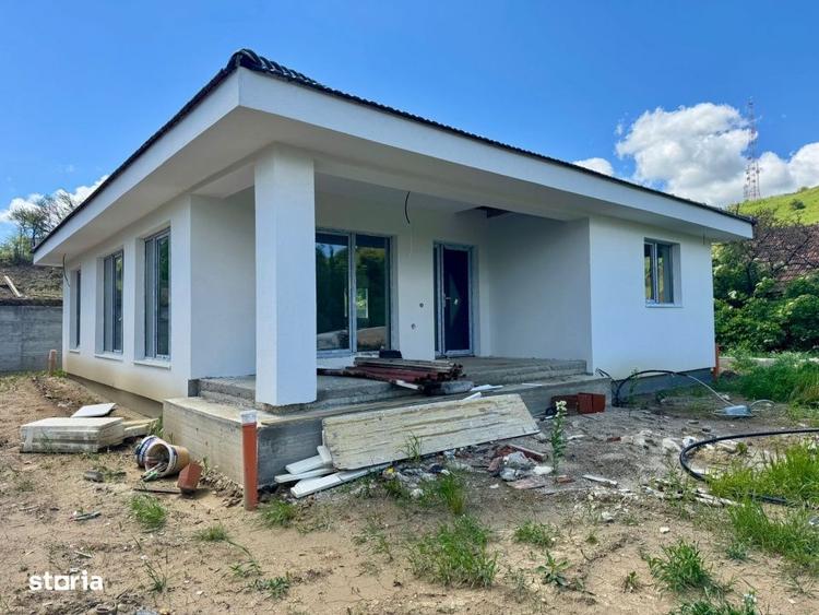 Casă cu 3 camere în Aiton
